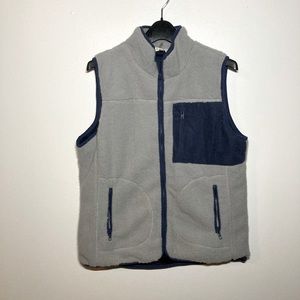 NWT Entro Fleece Vest in Blue/Gray. Size Small